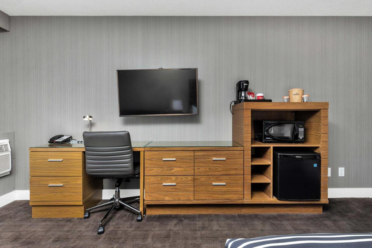 Sandman Hotel Grande Prairie Extérieur photo