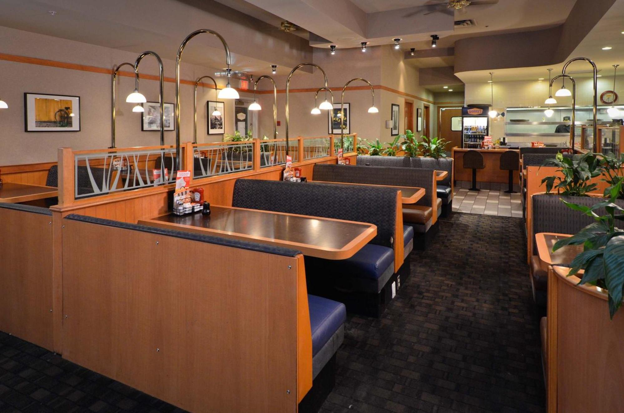 Sandman Hotel Grande Prairie Extérieur photo