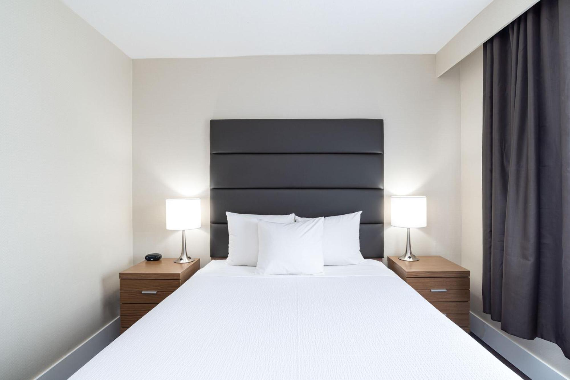 Sandman Hotel Grande Prairie Extérieur photo