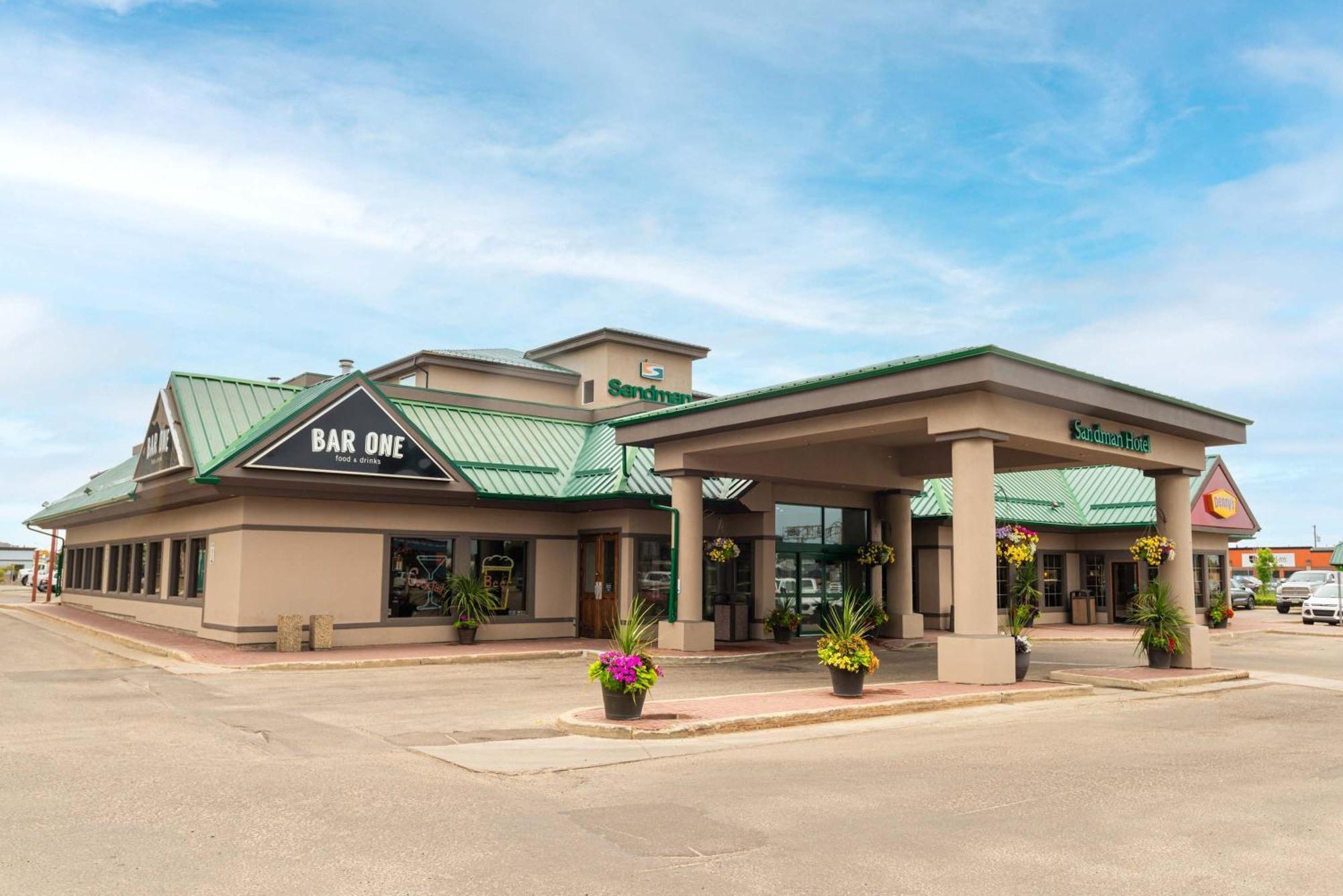 Sandman Hotel Grande Prairie Extérieur photo