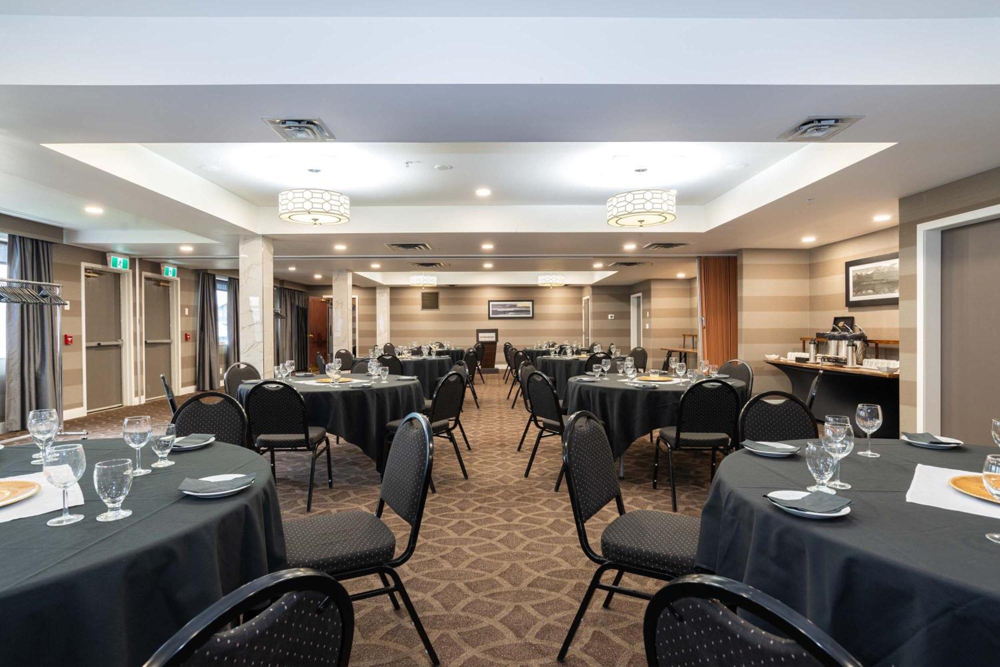 Sandman Hotel Grande Prairie Extérieur photo